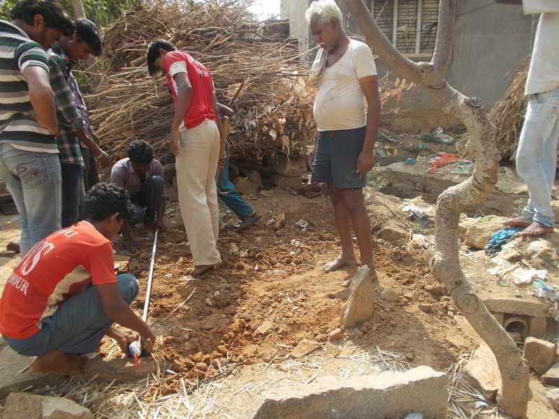 First_phase_toilet_construction_started04.jpg